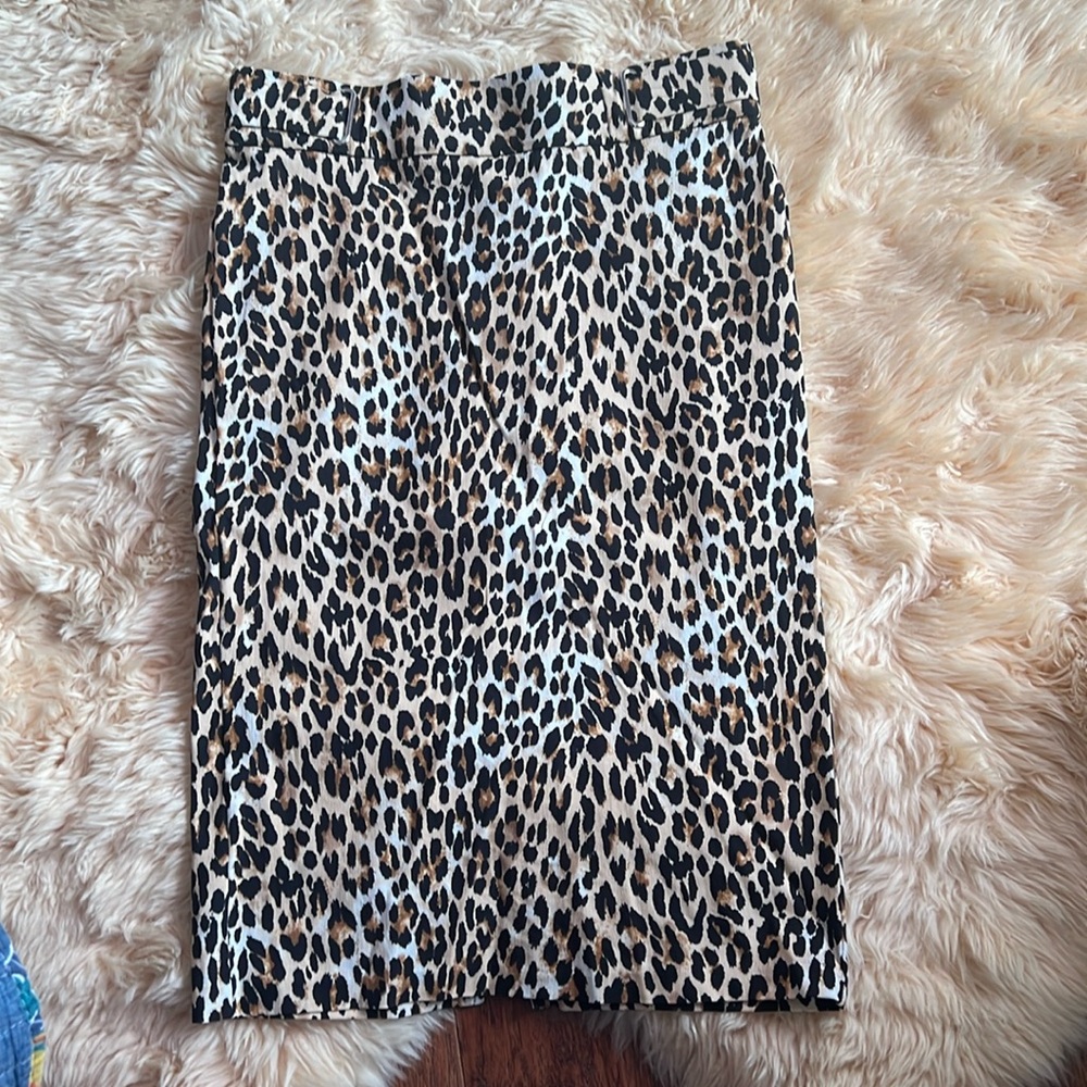 Leopard pencil skirt